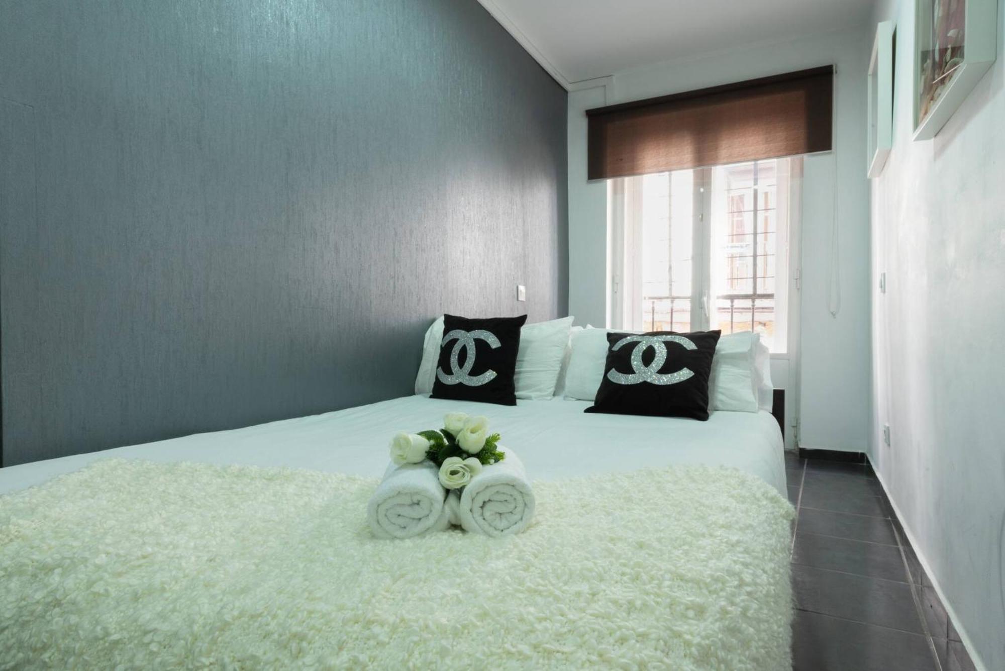 Apartamentos Day Madrid Plaza De Espana Centro Gran Via Sol Malasana Екстер'єр фото