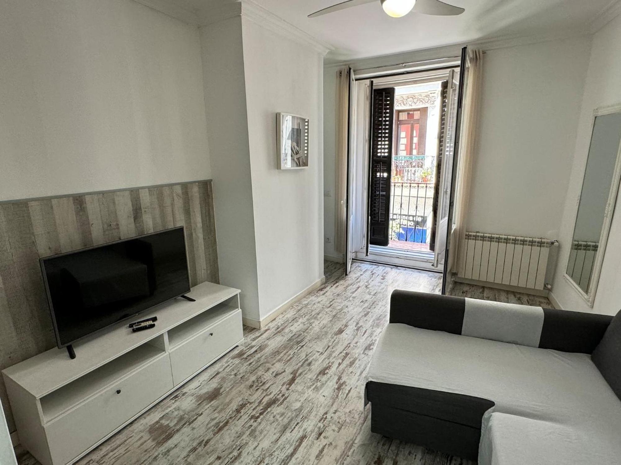 Apartamentos Day Madrid Plaza De Espana Centro Gran Via Sol Malasana Екстер'єр фото